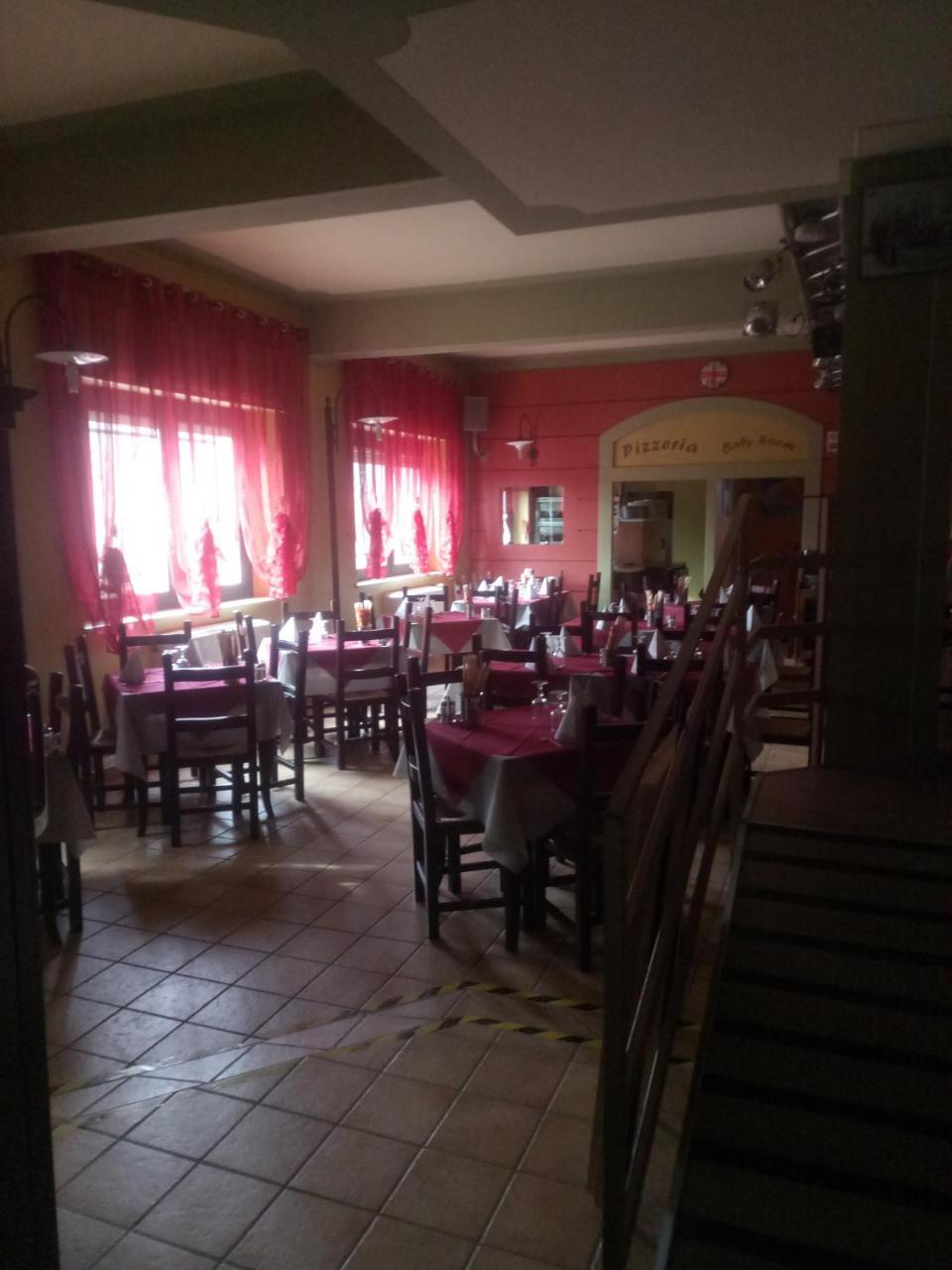 London Cafe Bed & Breakfast Castelnovo ne' Monti Luaran gambar